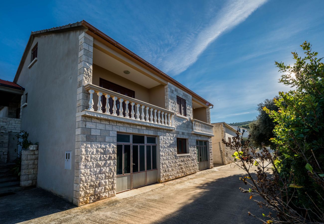 Ferienhaus in Prigradica - House Seeman